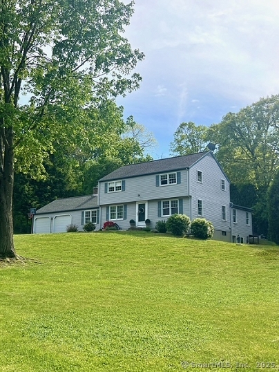 13 Charter Oak Dr, East Lyme, CT 06333 United States