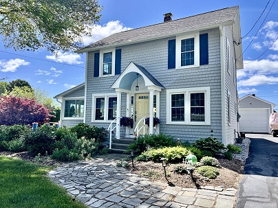 15 Attawan Ave, East Lyme, CT 06357 United States
