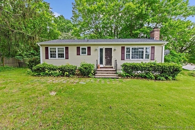 3 Pattagansett Ct, East Lyme, CT 06357 United States