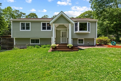 34 Grouse Cir, East Lyme, CT 06333 United States