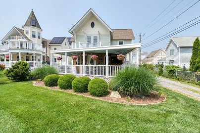 7 Crescent Ave, East Lyme, CT 06357 United States