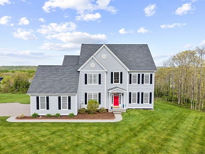 9 Peach Ln, East Lyme, CT 06357 United States