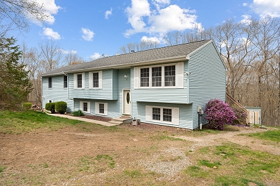 30 Beechwood Ter, Griswold, CT 06351 United States