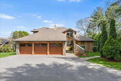 83 Burdick Ln, Griswold, CT 06351 United States