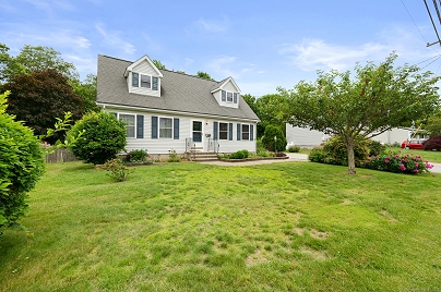 42 Cindy Ln, Groton, CT 06355 United States