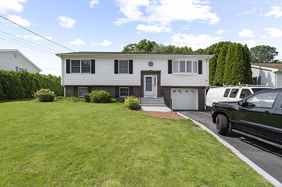 63 Johl Dr, Groton, CT 06340 United States