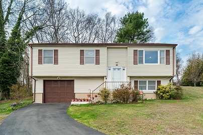 8 Pons Rd, Groton, CT 06355 United States