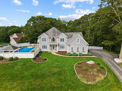 9 Leeward Ln, Groton, CT 06340 United States