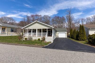 20 Cliff Rd, Ledyard, CT 06339 United States