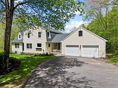 492 Hamburg Rd, Lyme, CT 06371 United States