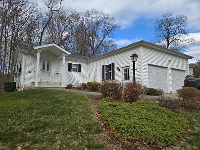 1 Indian Hill Rd, Montville, CT 06382 United States