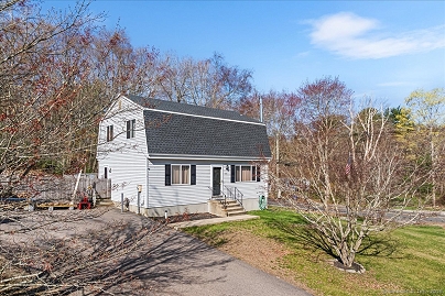 156 Cottonwood Ln, Montville, CT 06382 United States