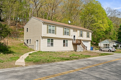 24 Fort Shantok Rd, Montville, CT 06382 United States