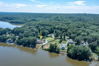 44 Laurel Point Dr, Montville, CT 06370 United States