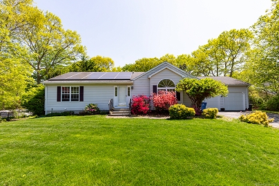 60 Pheasant Run, Montville, CT 06370 United States