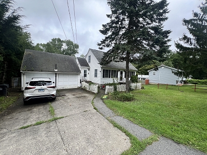 87 Gallivan Ln, Montville, CT 06382 United States