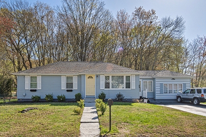 89 Park Ave, Montville, CT 06382 United States