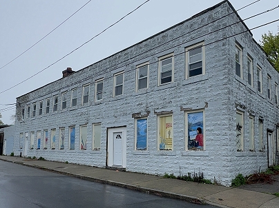 19 Mountain Ave, New London, CT 06320 United States
