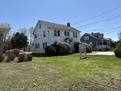 105 Lafayette St, Norwich, CT 06360 United States