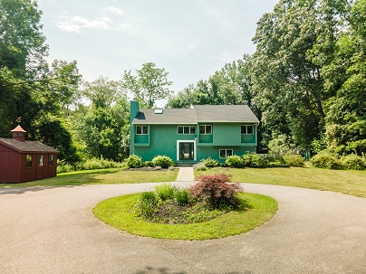 24 Newton St, Norwich, CT 06360 United States