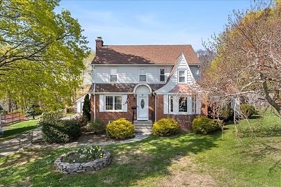 38 Ox Hill Rd, Norwich, CT 06360 United States