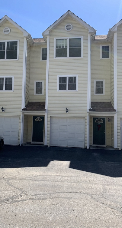 527 W Thames St Unit 74, Norwich, CT 06360 United States