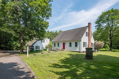 33 Boston Post Rd, Old Lyme, CT 06371 United States