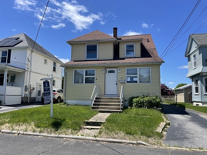 16 Clifton St, Waterford, CT 06385 United States