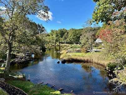276 Niantic River Rd, Waterford, CT 06385 United States