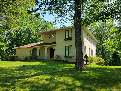 12 Enrico Rd, Bolton, CT 06043 United States