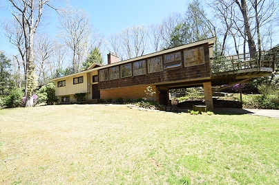 2 Converse Rd, Bolton, CT 06043 United States