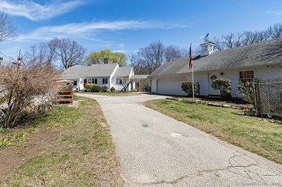 33 Quarry Rd, Bolton, CT 06043 United States