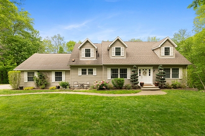21 Dilaj Dr, Columbia, CT 06237 United States