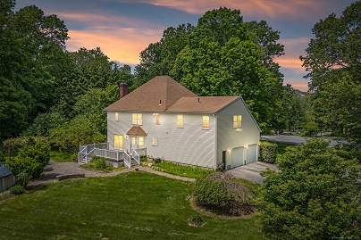22 Loomis Dr, Coventry, CT 06238 United States