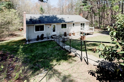14 White Rd, Ellington, CT 06029 United States