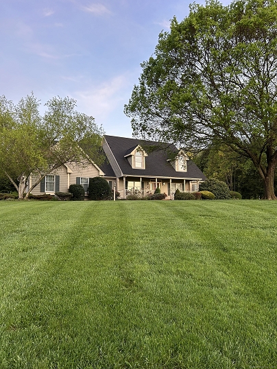 16 Brookfield Dr, Ellington, CT 06029 United States