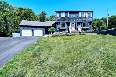 28 Maplewood Dr, Ellington, CT 06029 United States