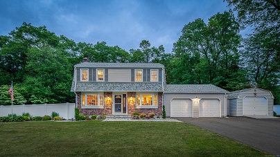 35 Maplewood Dr, Ellington, CT 06029 United States