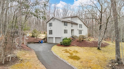 112 Sawmill Brook Ln, Mansfield, CT 06250 United States