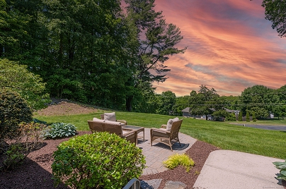 24 Sky Ridge Dr, Somers, CT 06071 United States