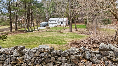 17 Rockwell Rd, Stafford, CT 06076 United States