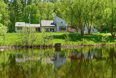 128 Slater Rd, Tolland, CT 06084 United States