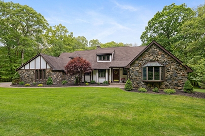 23 Ravens Croft Rd, Vernon, CT 06066 United States