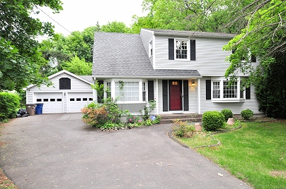 25 Hayes Dr, Vernon, CT 06066 United States