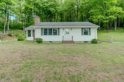 7 Parker Rd, Willington, CT 06279 United States