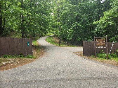 54 Seckar Rd, Ashford, CT 06278 United States