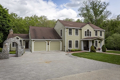 61 Baldwin Brook Rd, Canterbury, CT 06331 United States