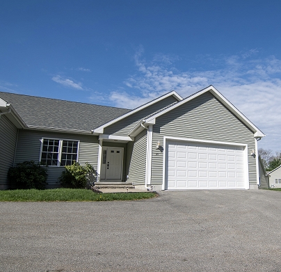 25 Hummingbird Way, Killingly, CT 06239 United States