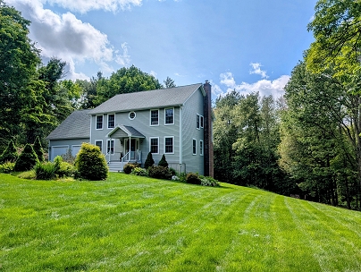35 Snake Meadow Rd, Killingly, CT 06239 United States