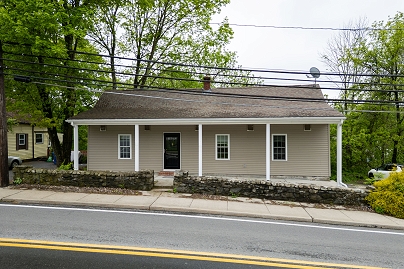 17 Main St, Plainfield, CT 06354 United States